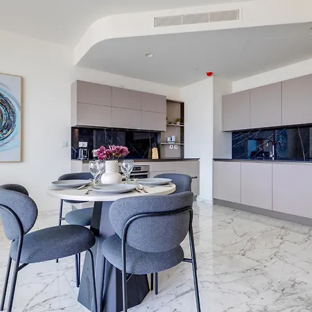 Mercury Tower By Buena Vista Apartment *