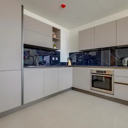 Apartment Mercury Tower By Buena Vista