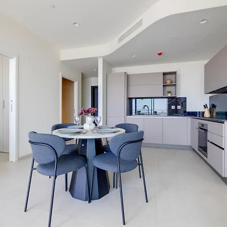 Apartment Mercury Tower *