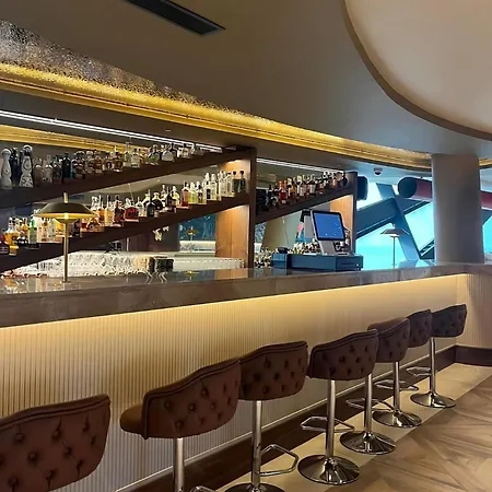 Mercury Tower By Buena Vista Saint Julian's