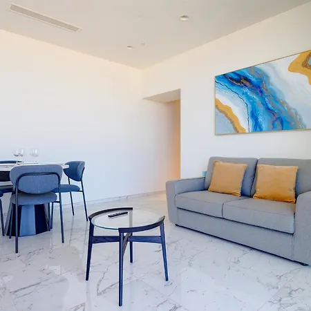Apartment Mercury Tower