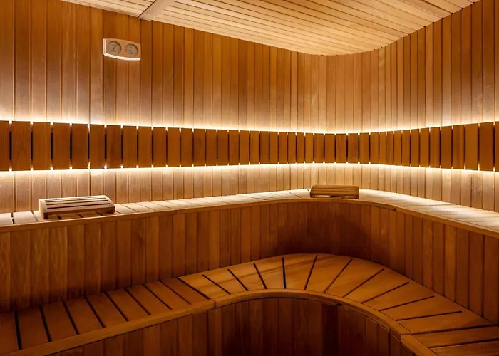 Mercury Tower By Buena Vista * سانت جوليان