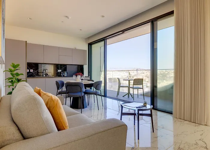 Mercury Tower By Buena Vista شقة *